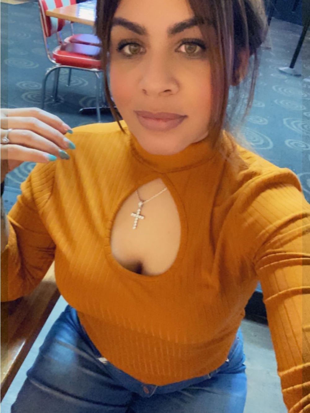 Women's Cutout Ribbed Top - Rust - Picture 2 of 2
